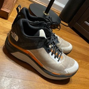 North Face Vectiv Endurus size 10